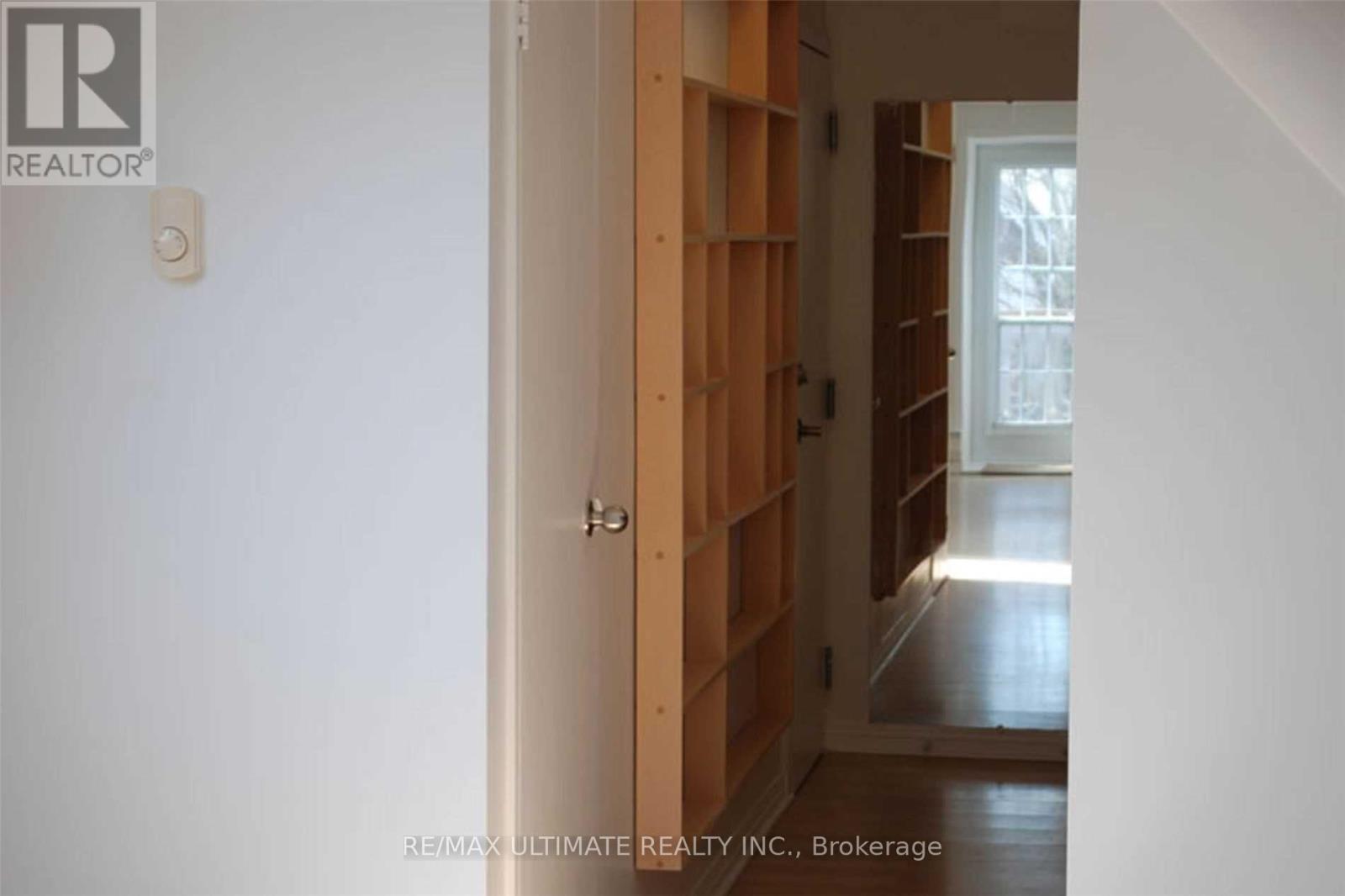 93 Spadina Road Property Photo 36