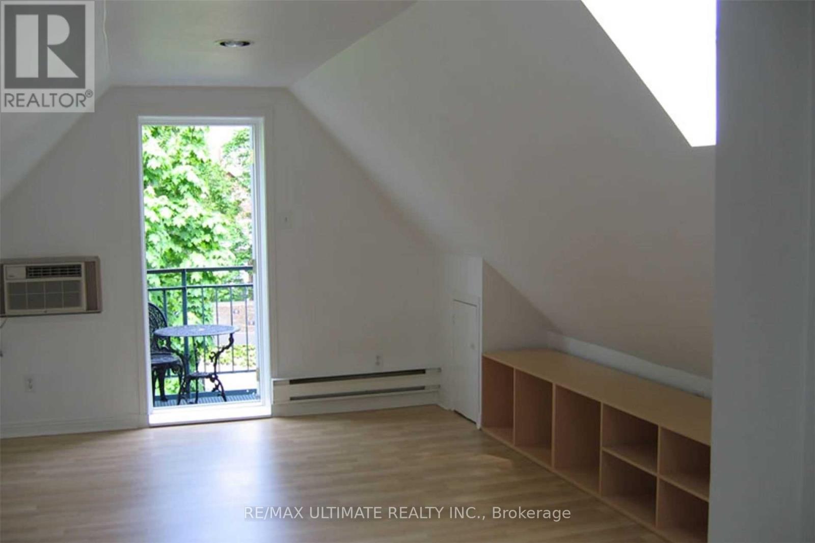 93 Spadina Road Property Photo 39