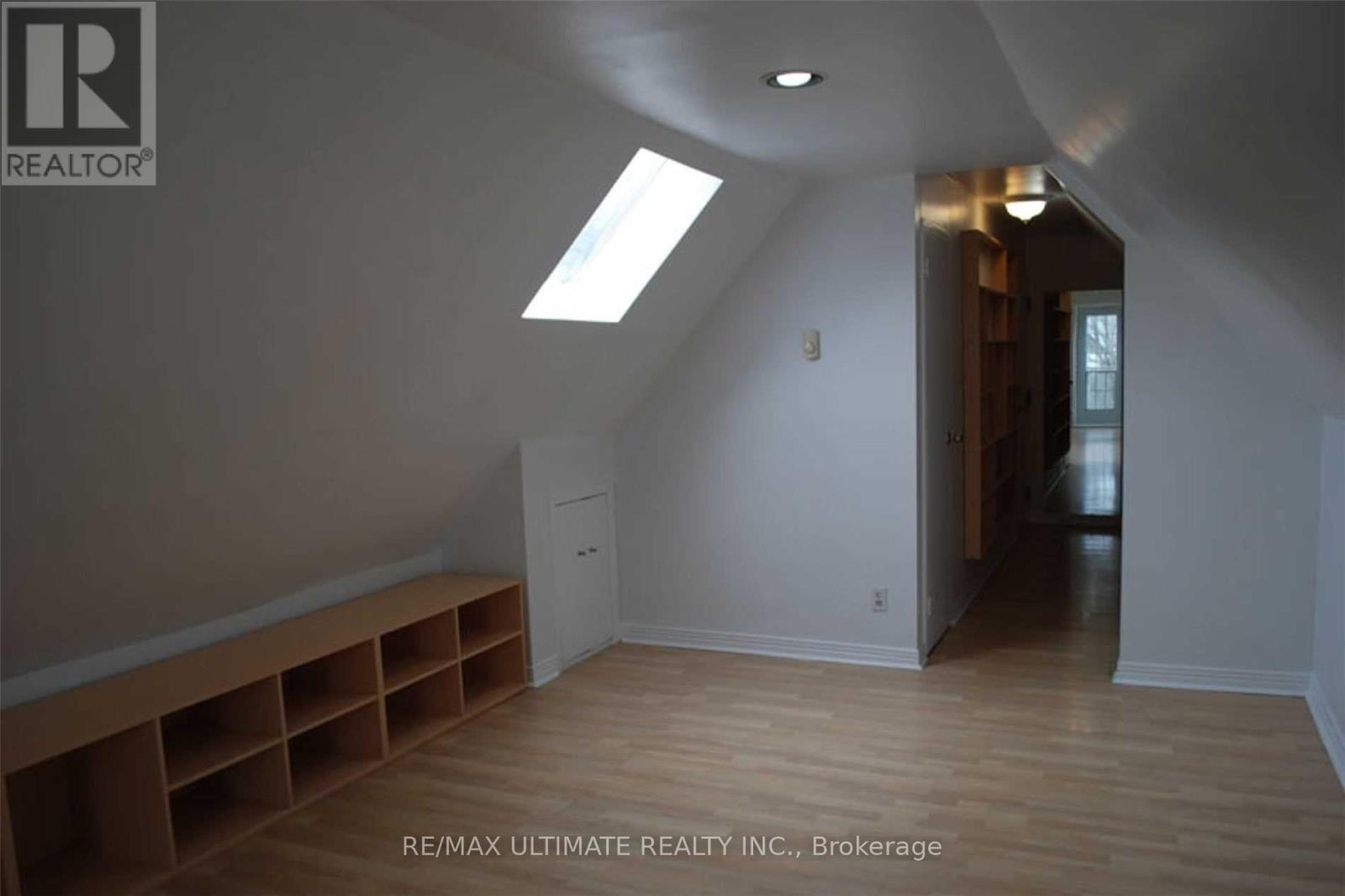 93 Spadina Road Property Photo 40
