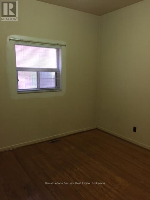 464 Euclid Avenue Property Photo 15
