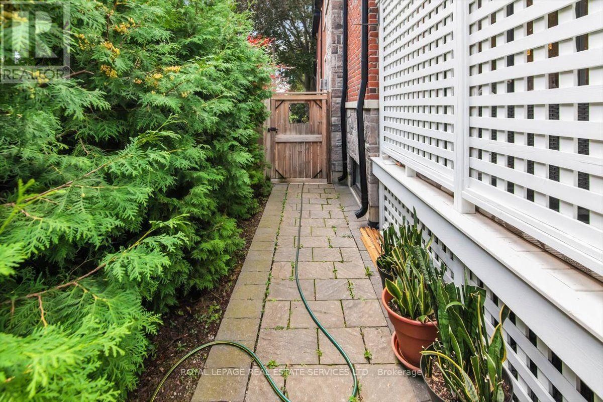 40 Divadale Drive Property Photo 42