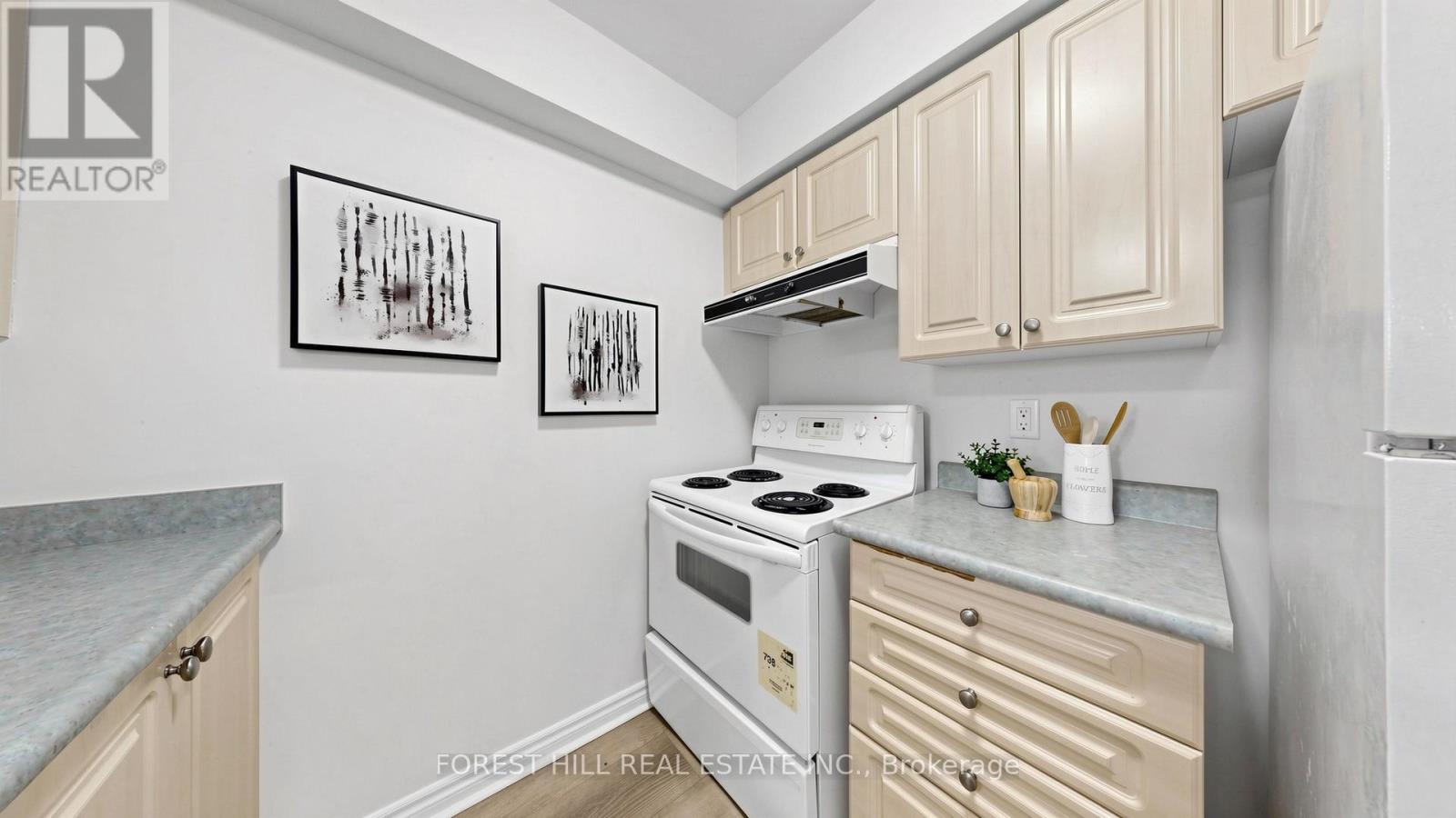 703 - 153 Beecroft Road Property Photo 8