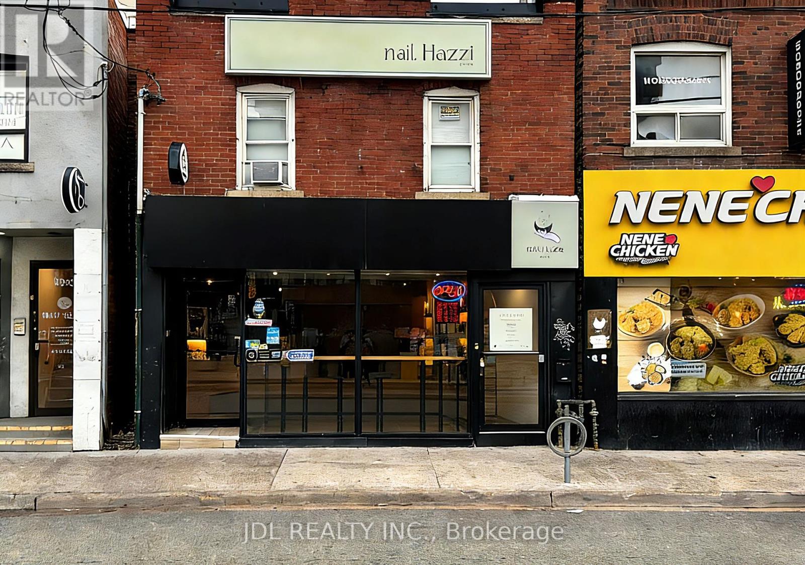 4893 Yonge Street Property Photo 1