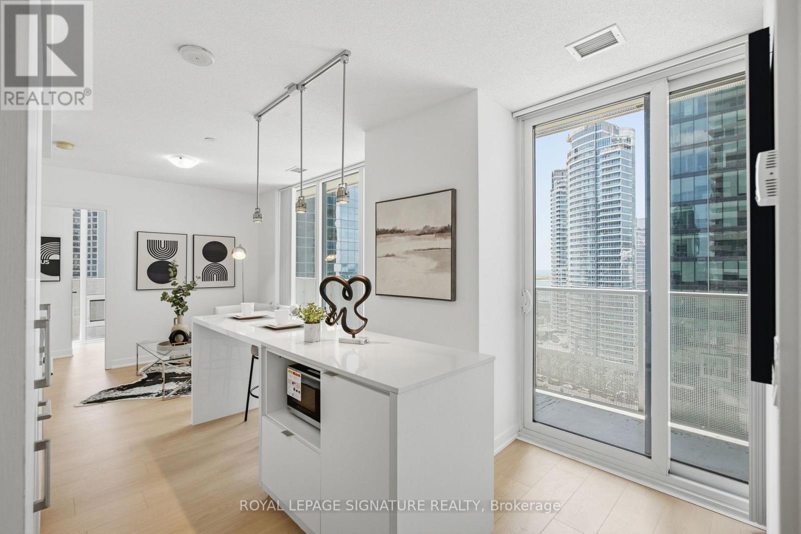 1710 - 88 Harbour Street Property Photo 1