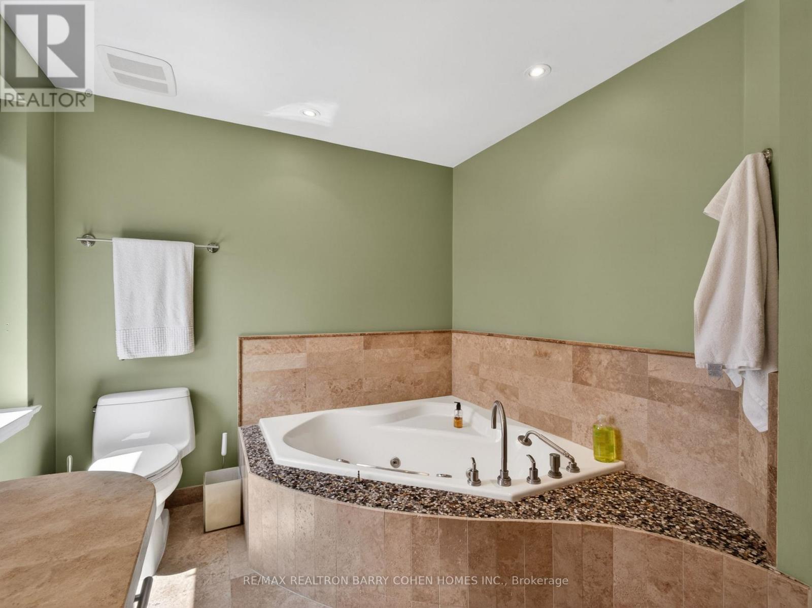 19 Saintfield Avenue Property Photo 21