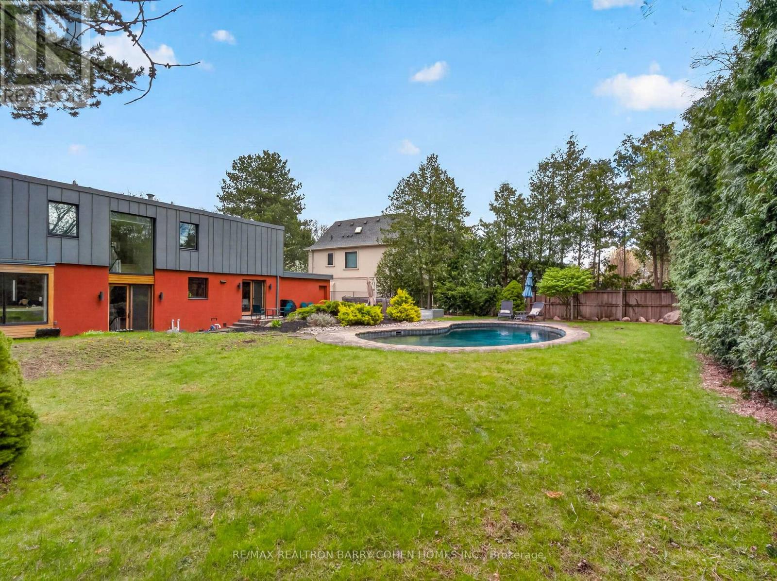 19 Saintfield Avenue Property Photo 35