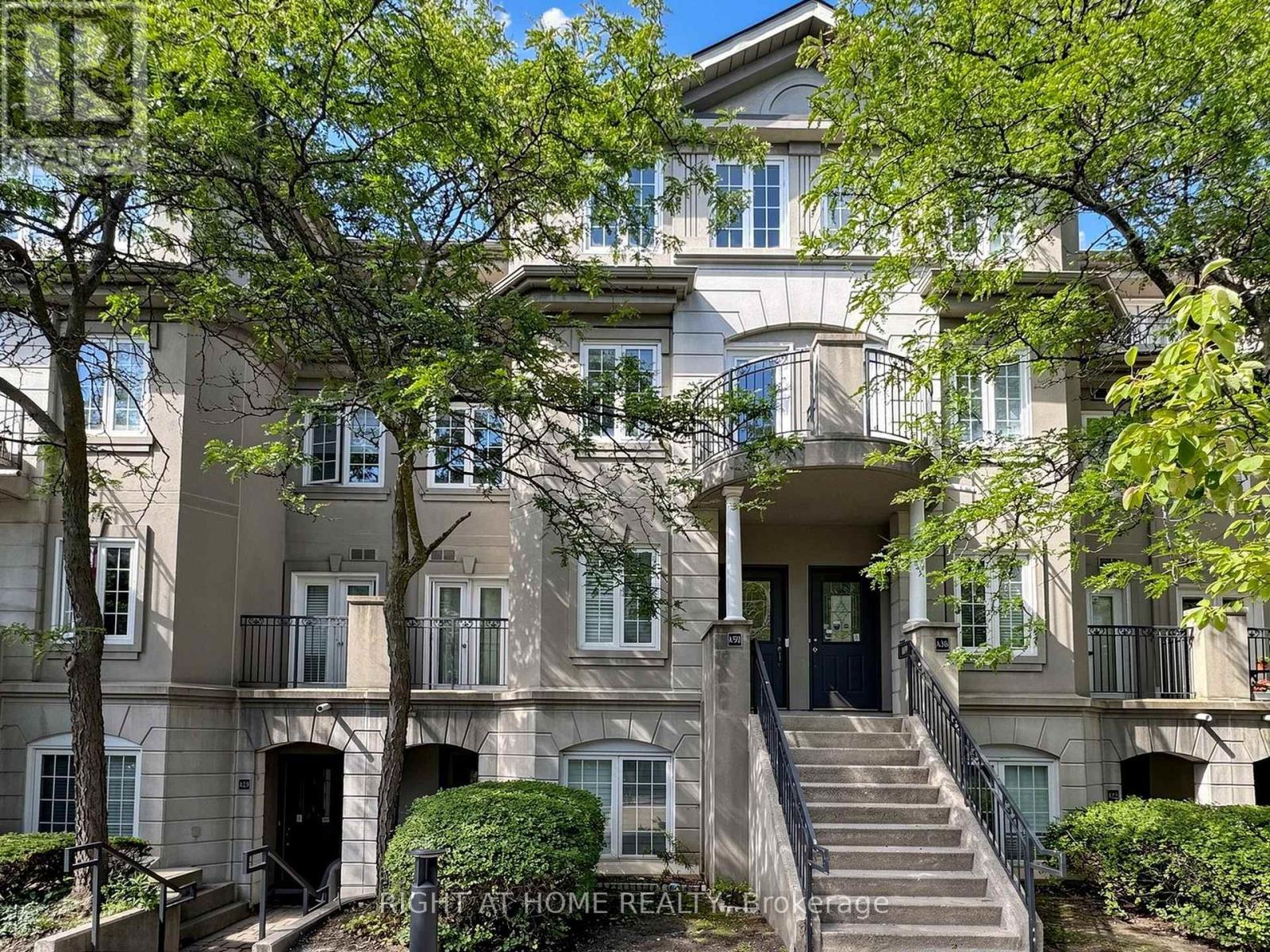A50 - 108 Finch Avenue W Property Photo 6