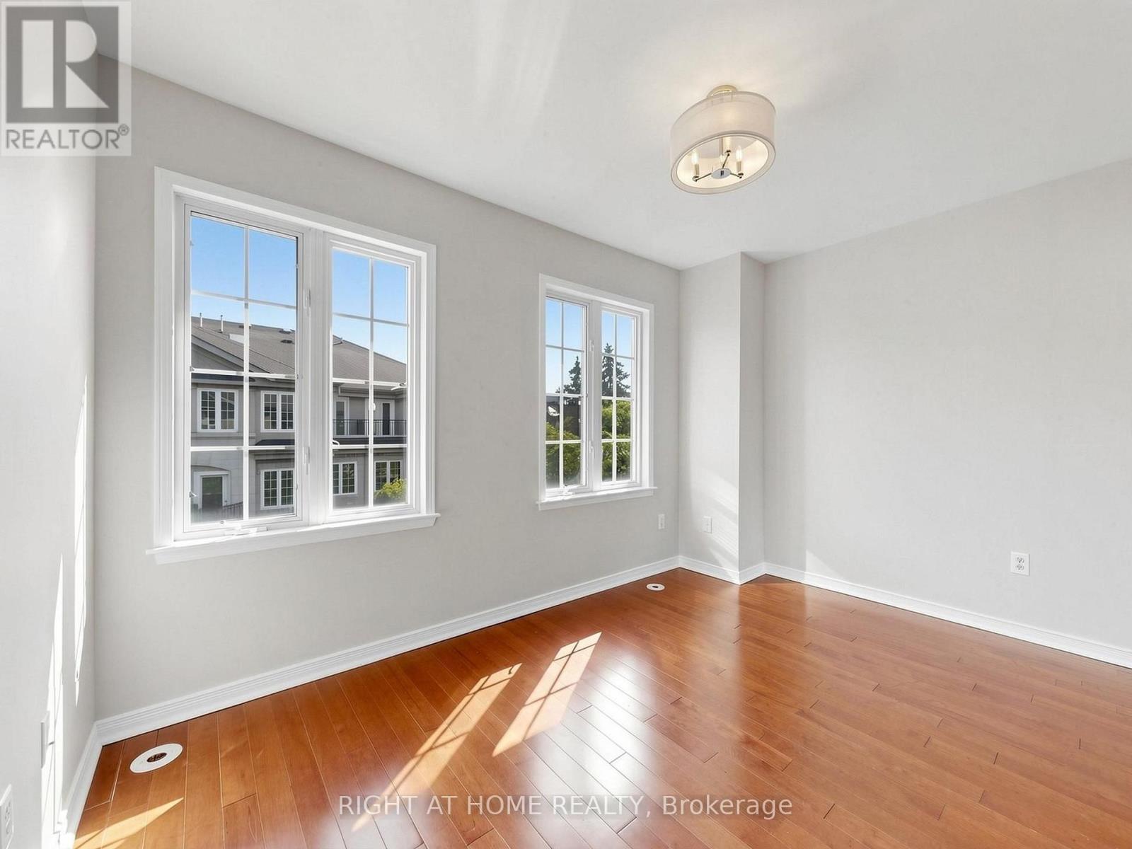 A50 - 108 Finch Avenue W Property Photo 29