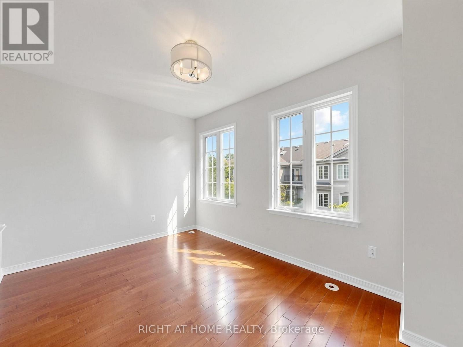 A50 - 108 Finch Avenue W Property Photo 30