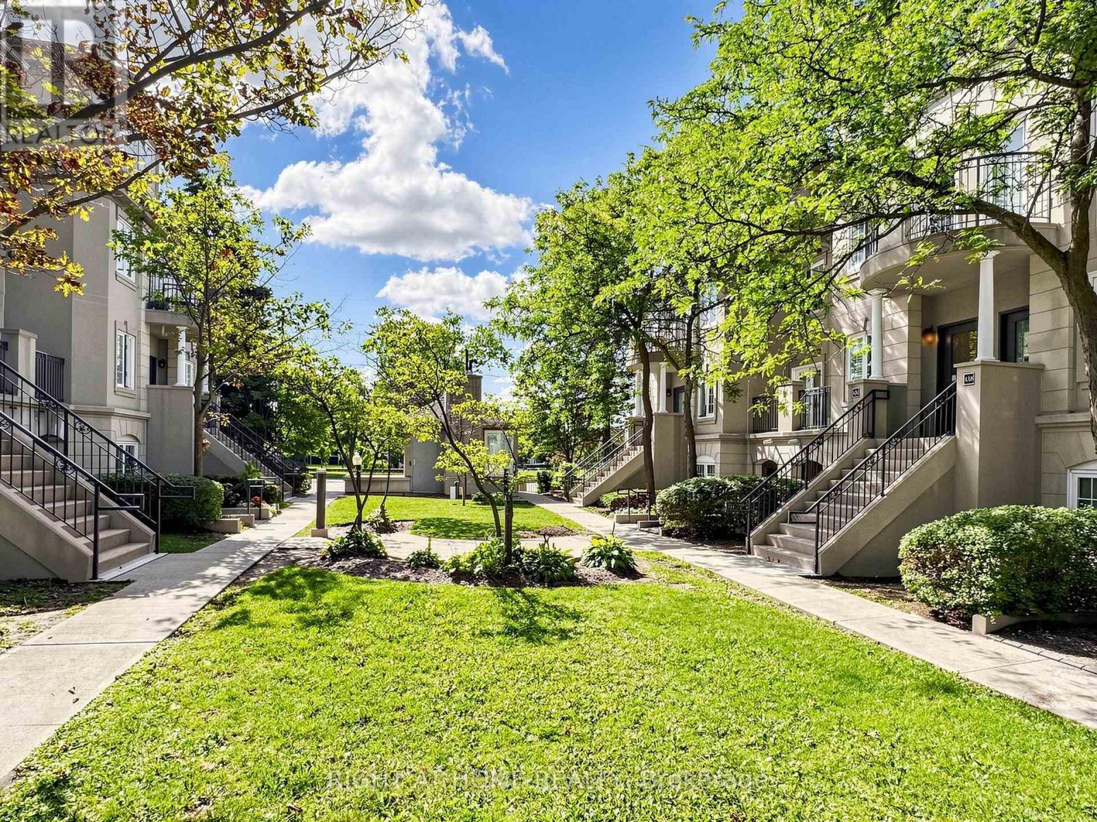 A50 - 108 Finch Avenue W Property Photo 43