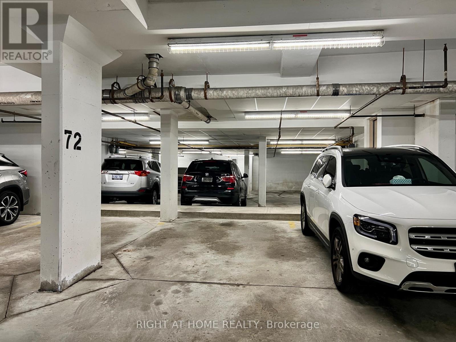 A50 - 108 Finch Avenue W Property Photo 48