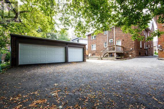 Second Fl. - 11 Highbourne Road Property Photo 38