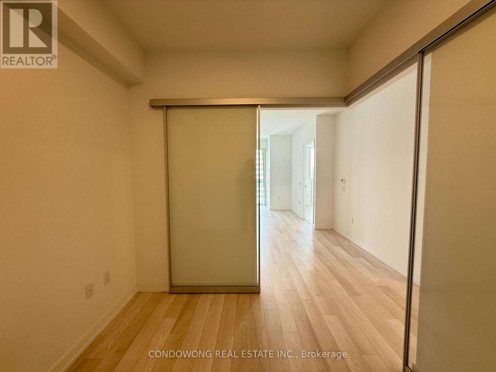 2901 - 39 Roehampton Avenue Property Photo 8