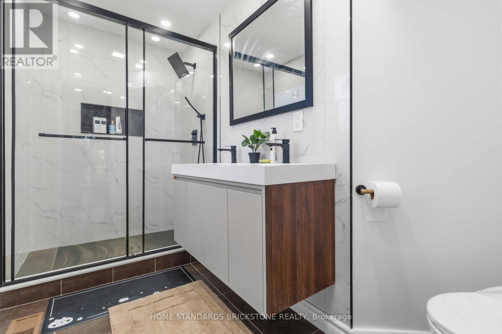 Main - 220 Torresdale Avenue Property Photo 16