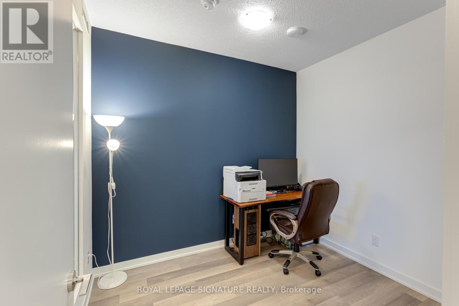 507 - 1603 Eglinton Avenue W Property Photo 14