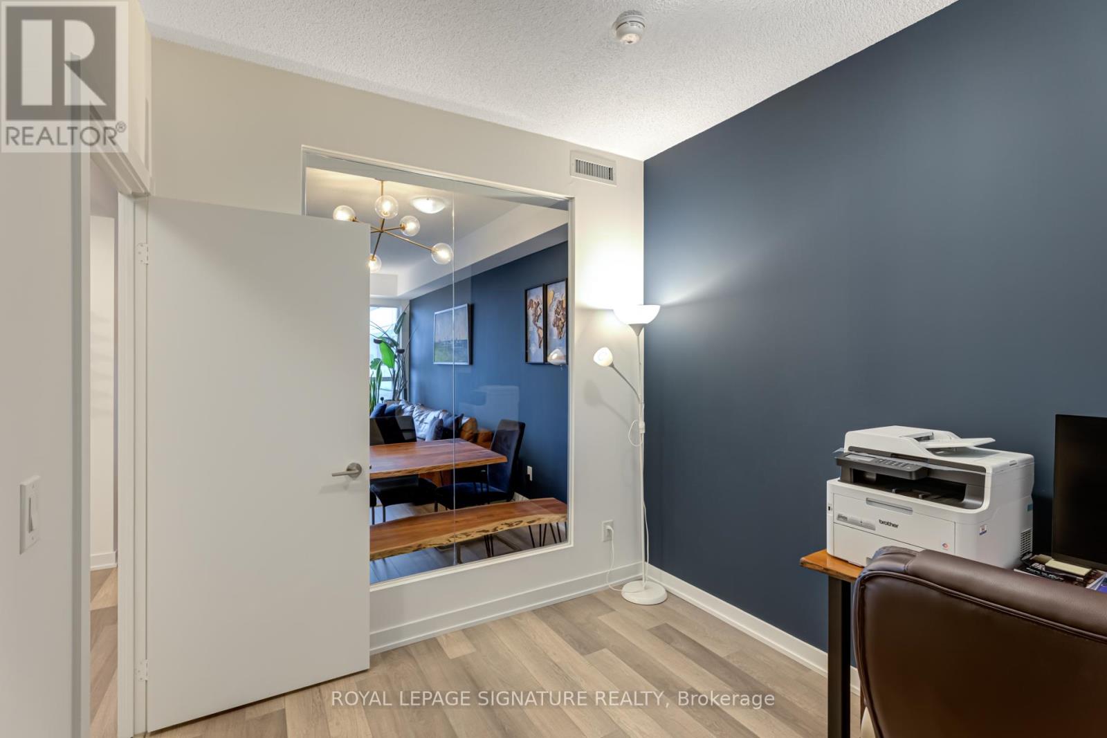 507 - 1603 Eglinton Avenue W Property Photo 15