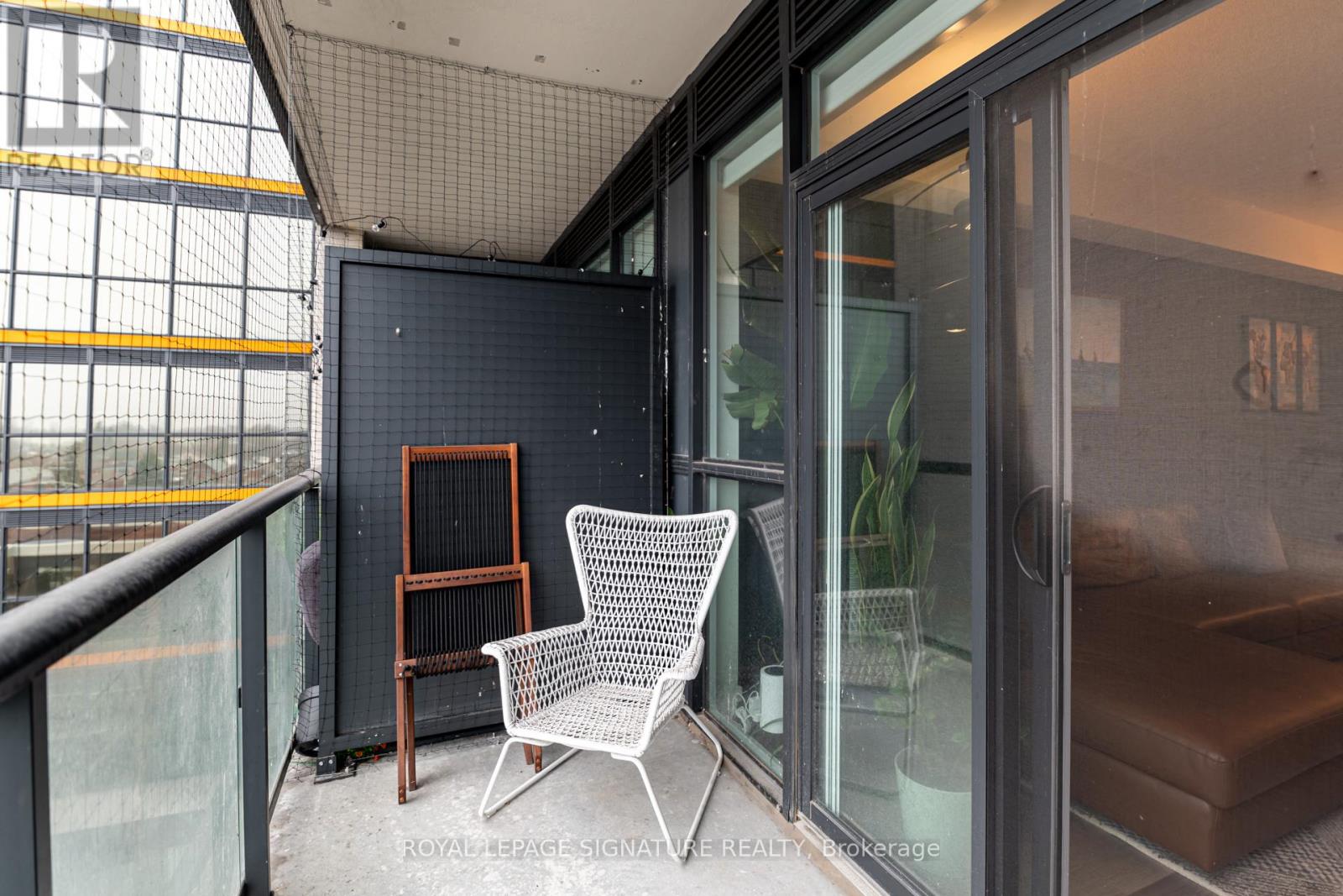 507 - 1603 Eglinton Avenue W Property Photo 18