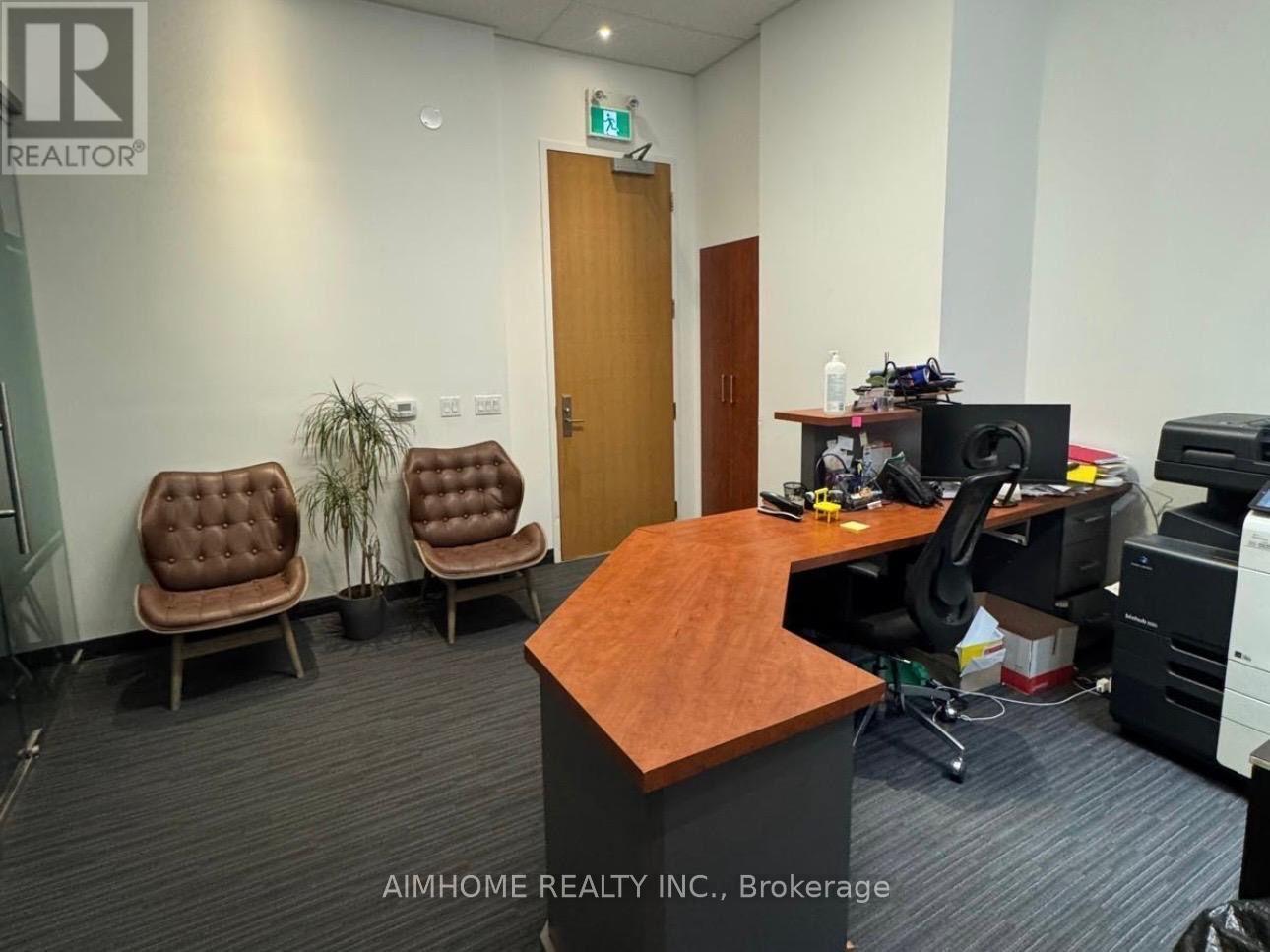 306 - 4789 Yonge Street Property Photo 6