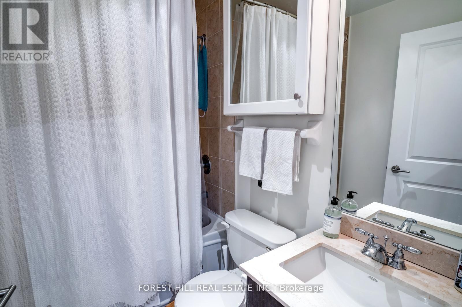 103 - 21 Scollard Street Property Photo 18