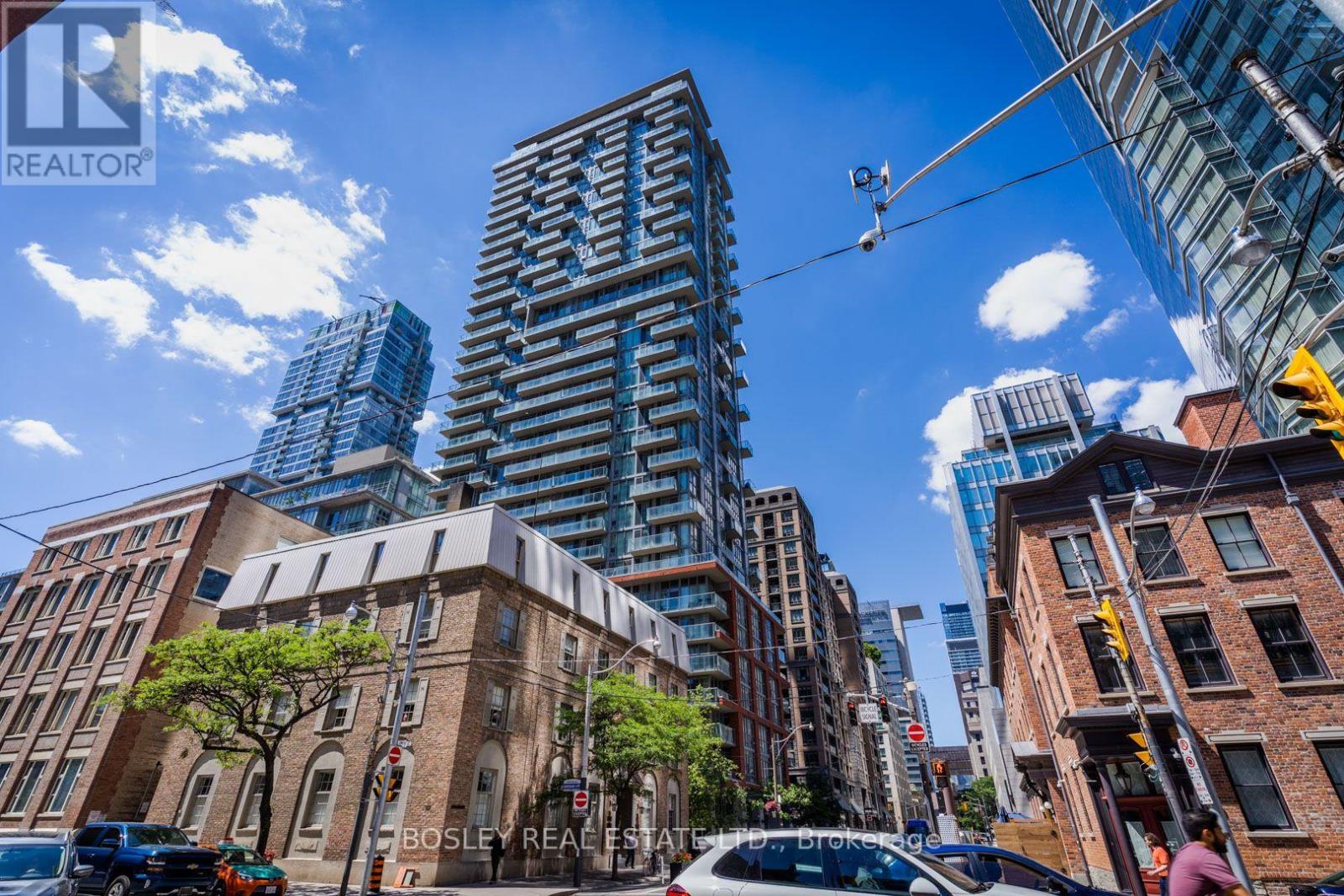 1302 - 126 Simcoe Street Property Photo 1