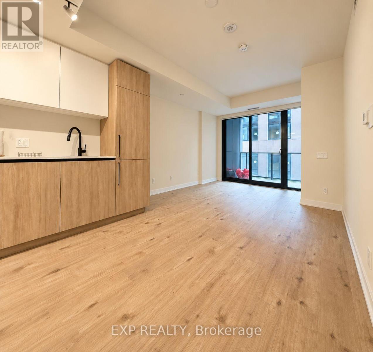 412 - 35 Parliament Street Property Photo 16