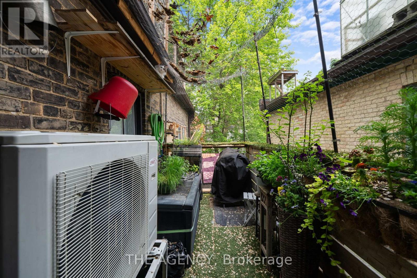 31 Rose Avenue Property Photo 23