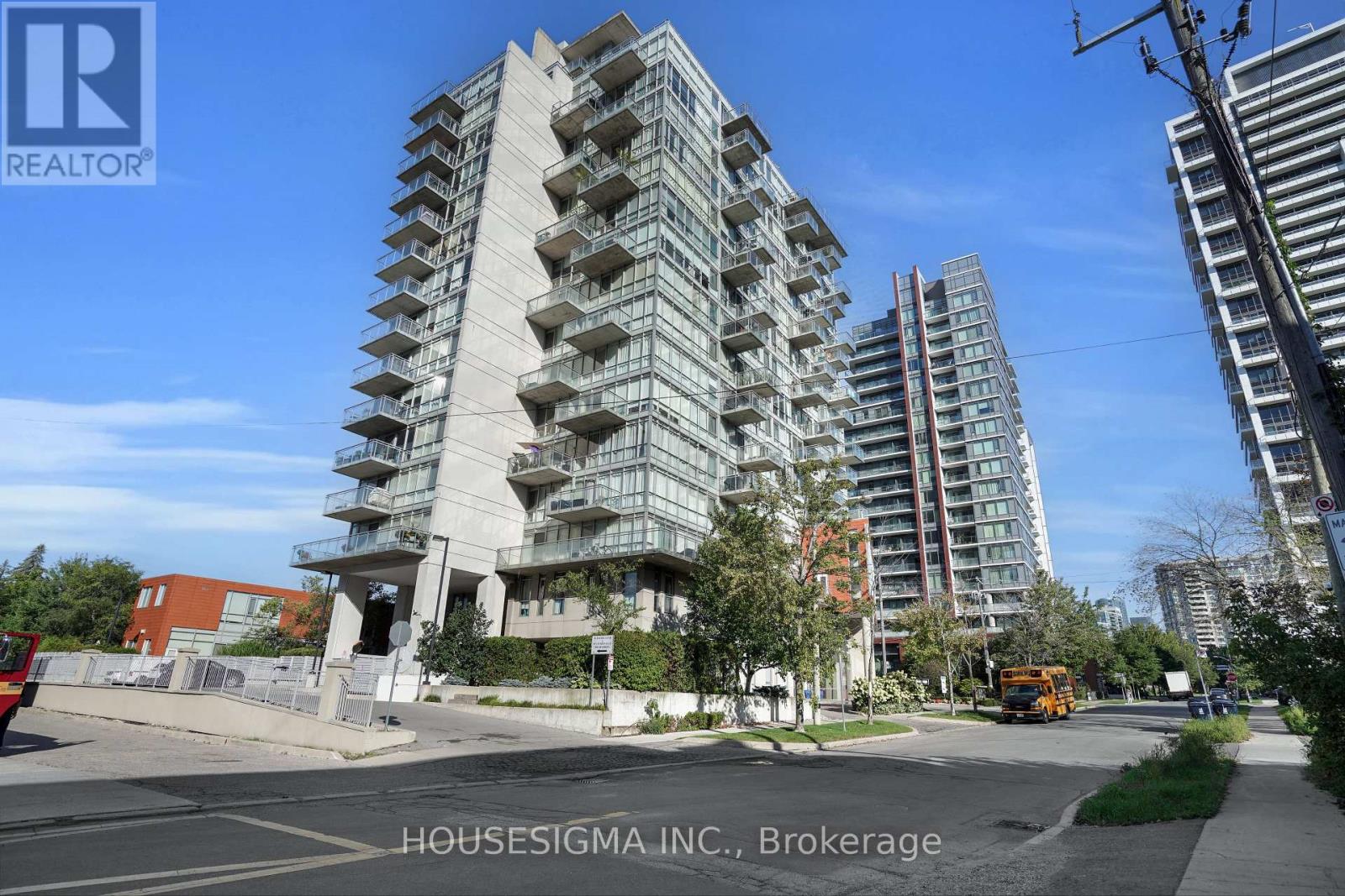 515 - 30 Canterbury Place Property Photo 2