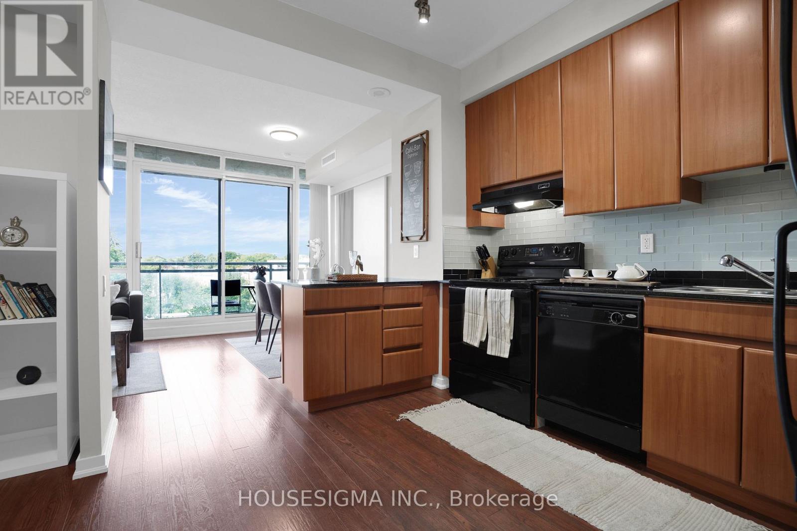 515 - 30 Canterbury Place Property Photo 16