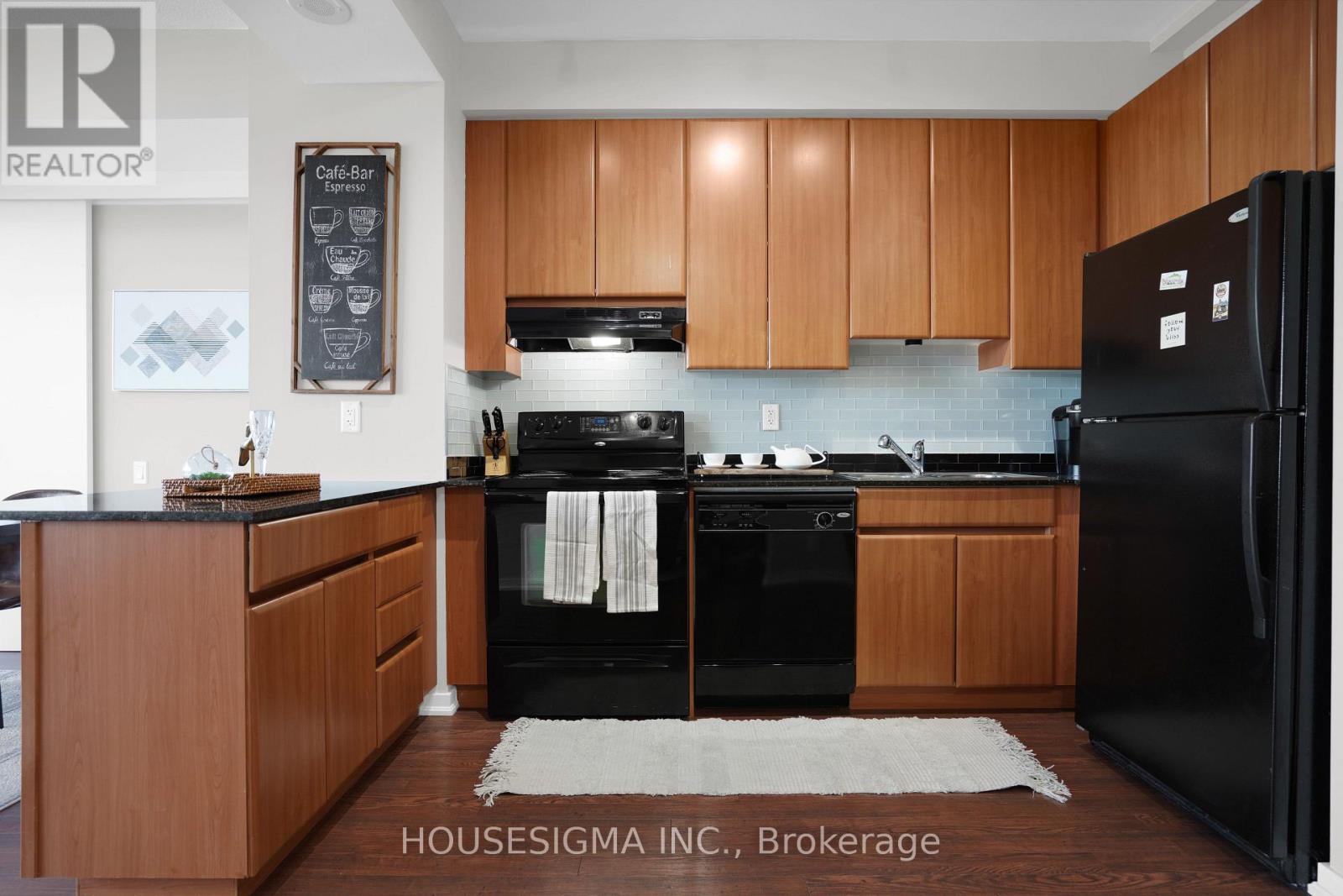 515 - 30 Canterbury Place Property Photo 17