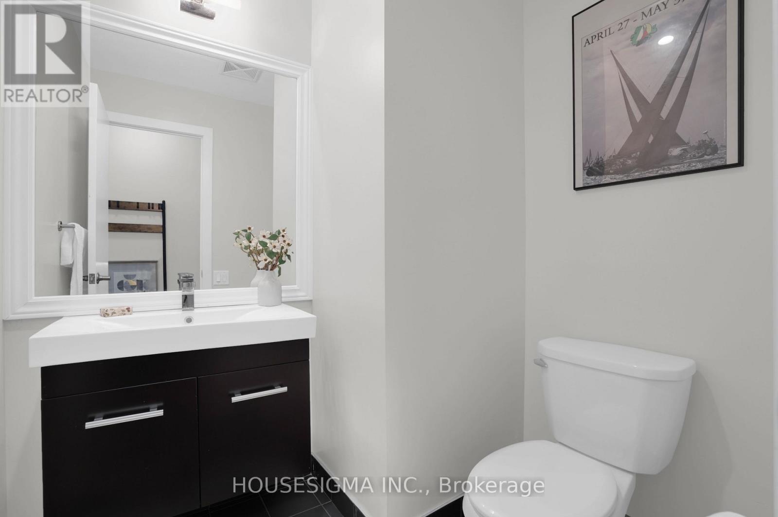 515 - 30 Canterbury Place Property Photo 21