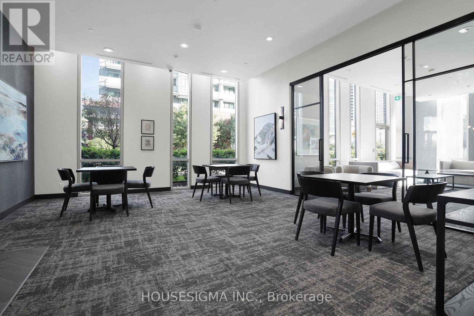 515 - 30 Canterbury Place Property Photo 31