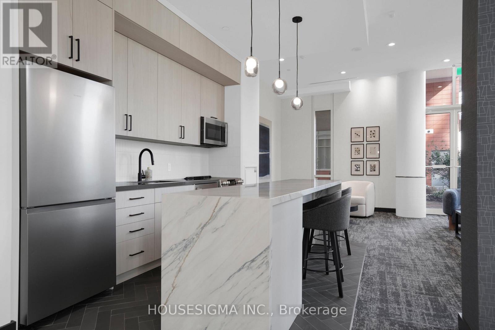 515 - 30 Canterbury Place Property Photo 32