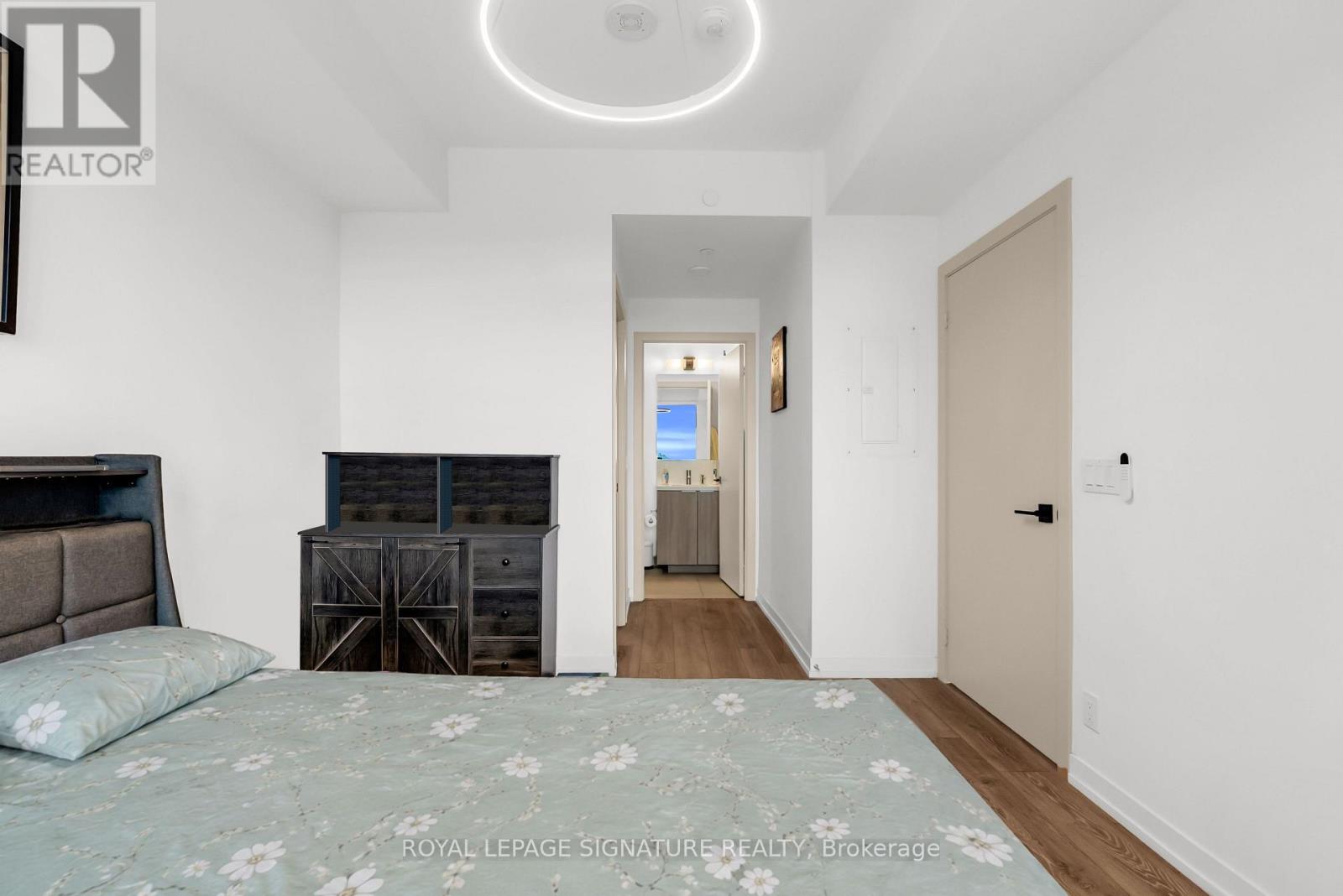 1121 - 2020 Bathurst Street Property Photo 15