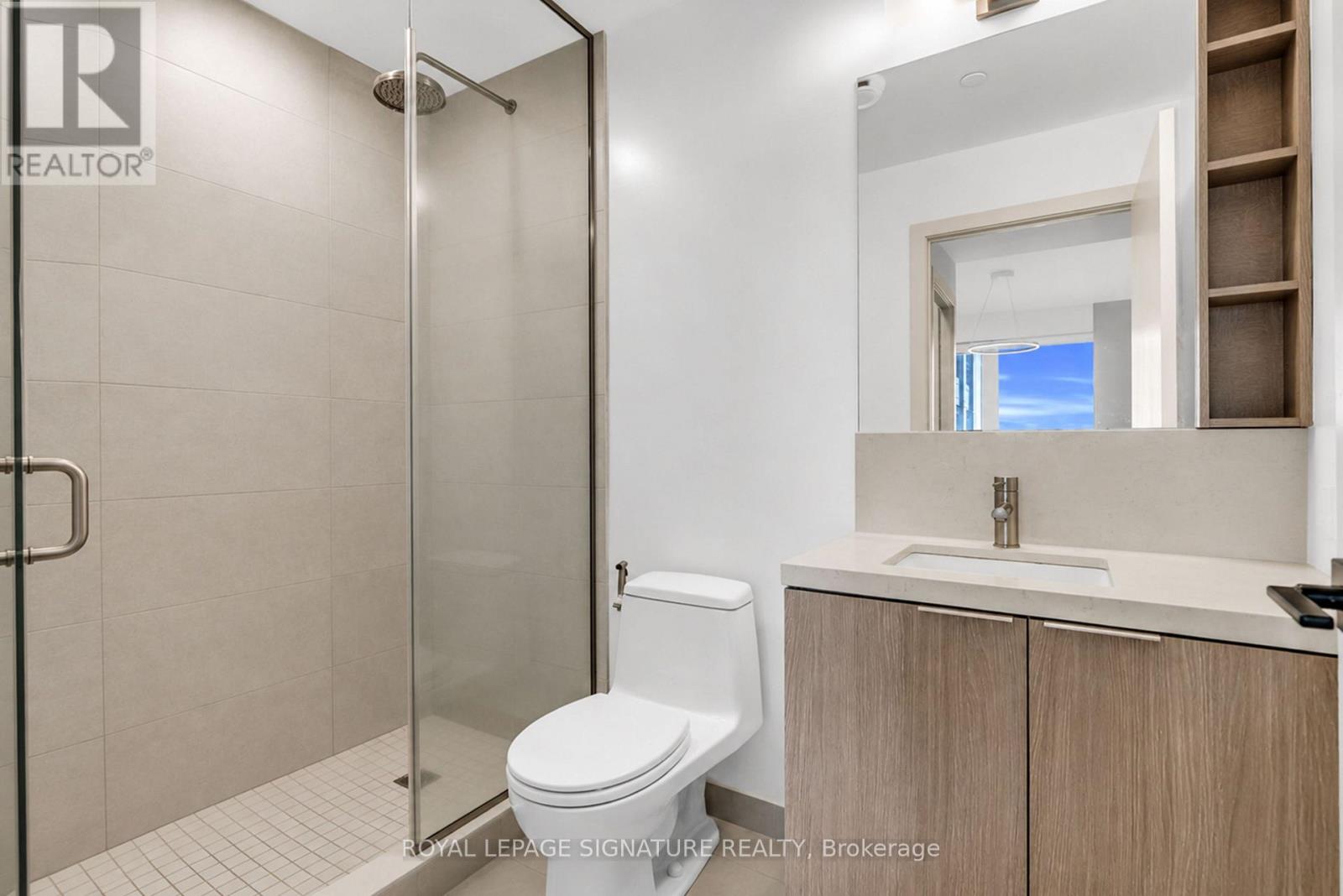 1121 - 2020 Bathurst Street Property Photo 17