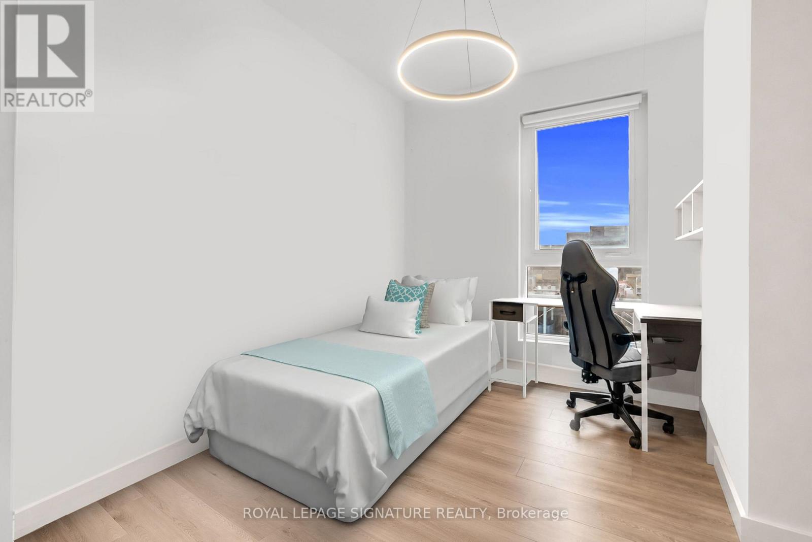 1121 - 2020 Bathurst Street Property Photo 19