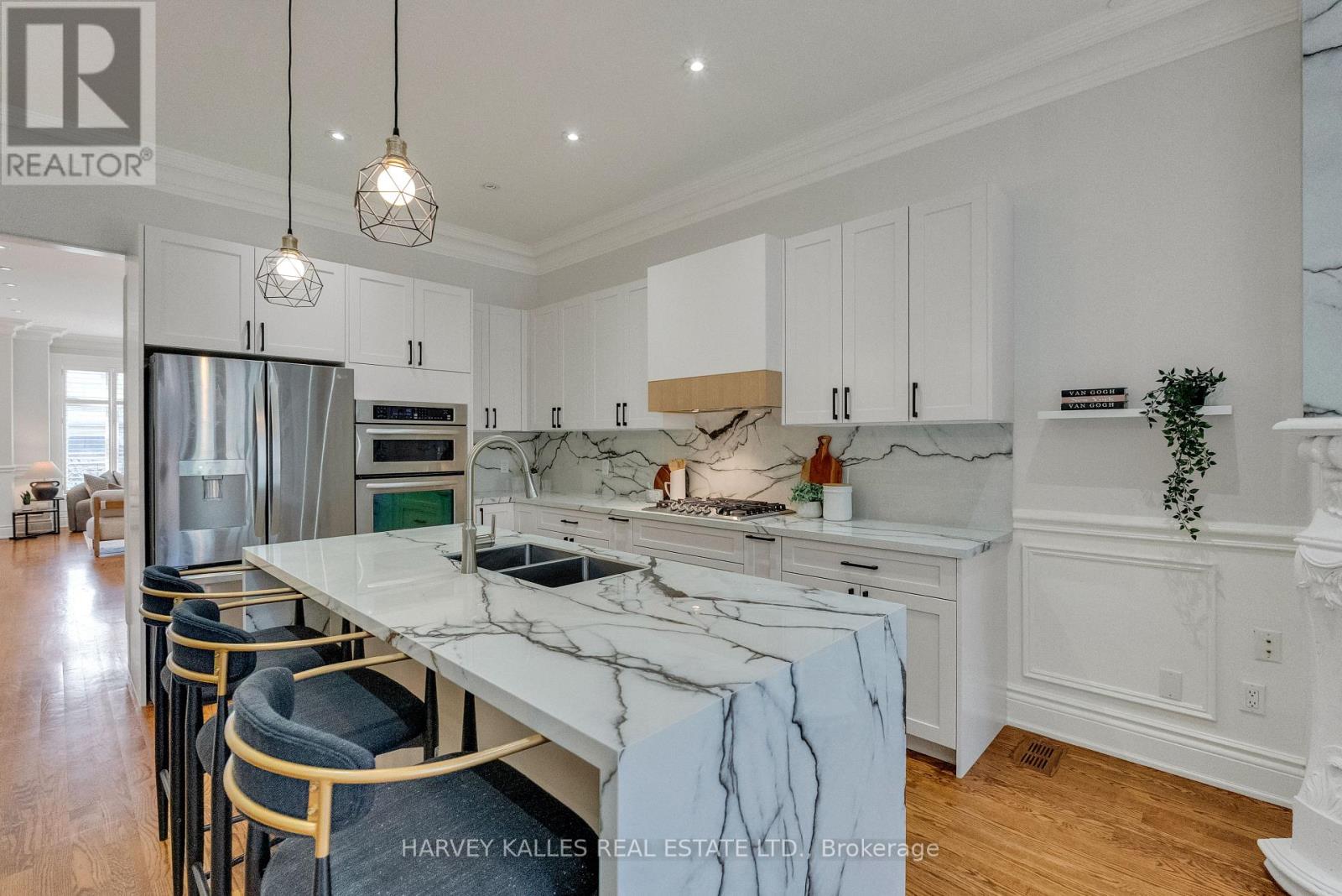 168 Roe Avenue Property Photo 14