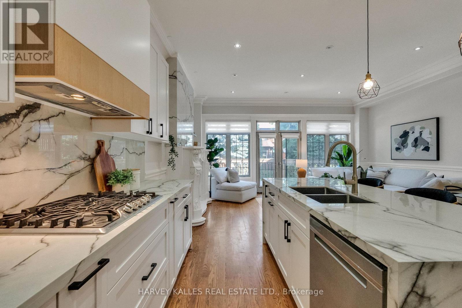168 Roe Avenue Property Photo 17