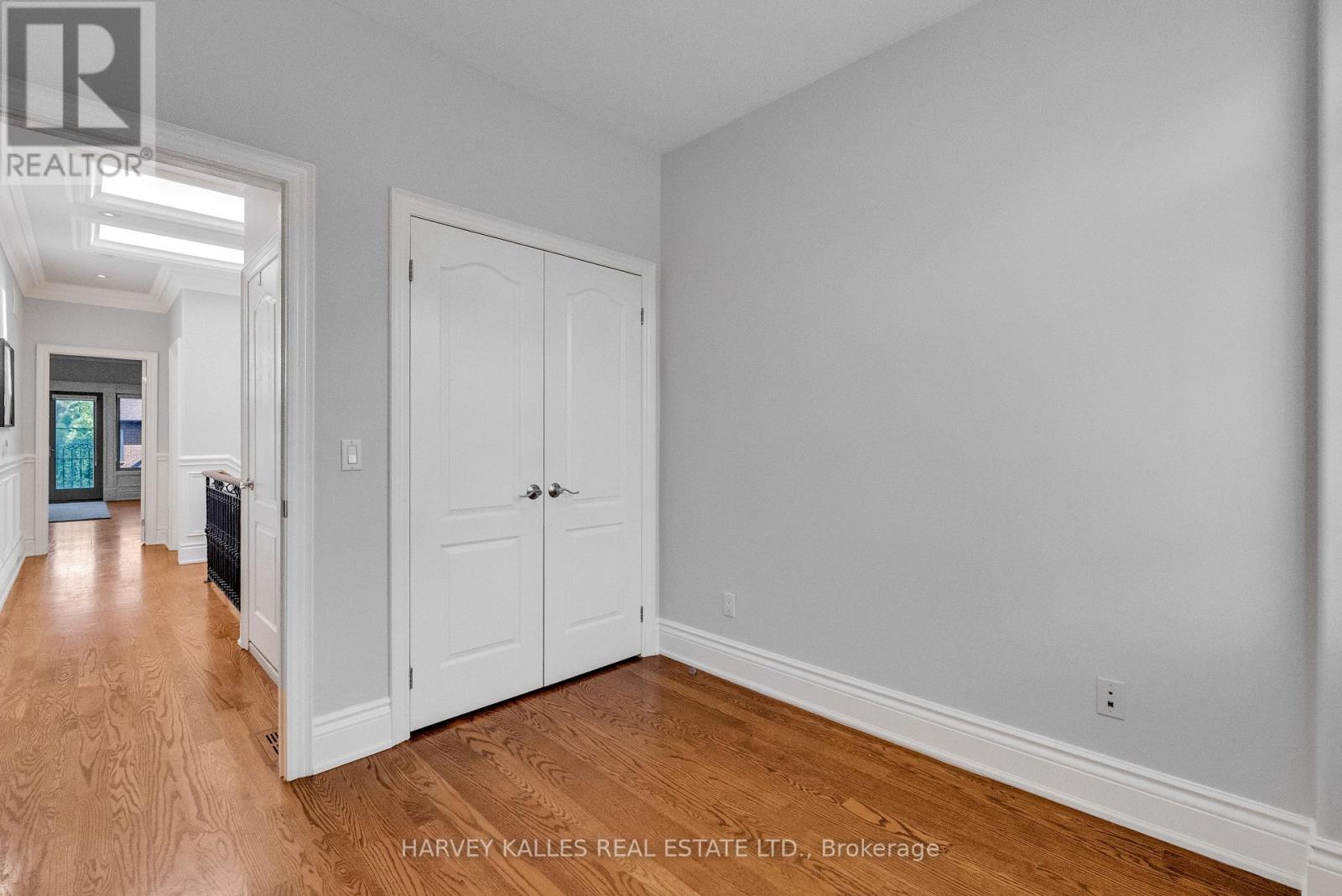 168 Roe Avenue Property Photo 39