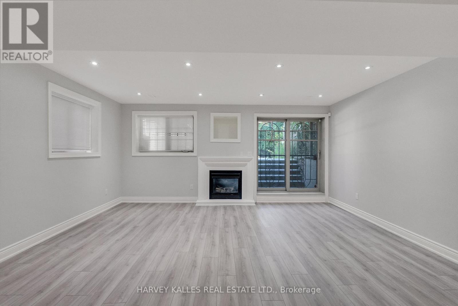 168 Roe Avenue Property Photo 46