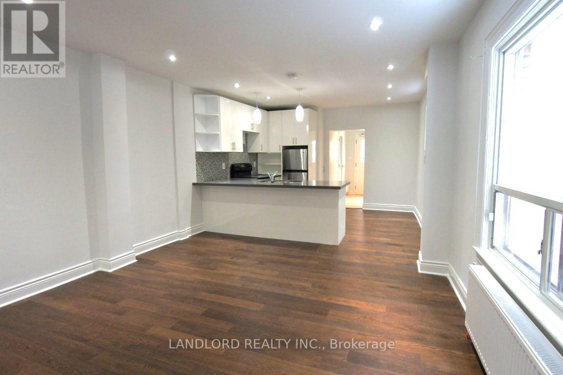 Main - 22 Rusholme Park Crescent Property Photo 1