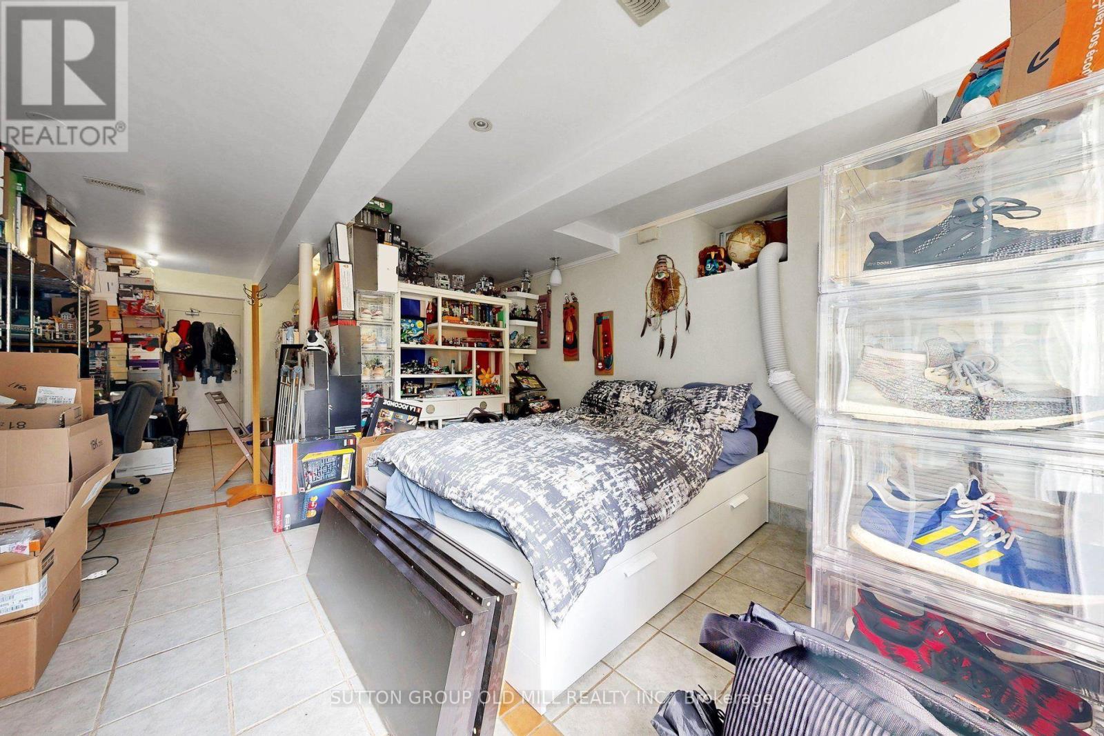 1060 College Street Property Photo 40
