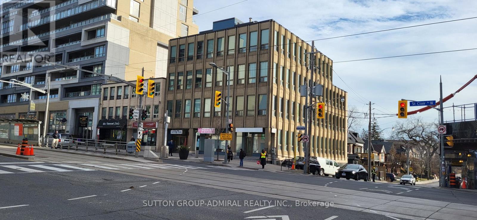 204a - 845 St Clair Avenue W Property Photo 1