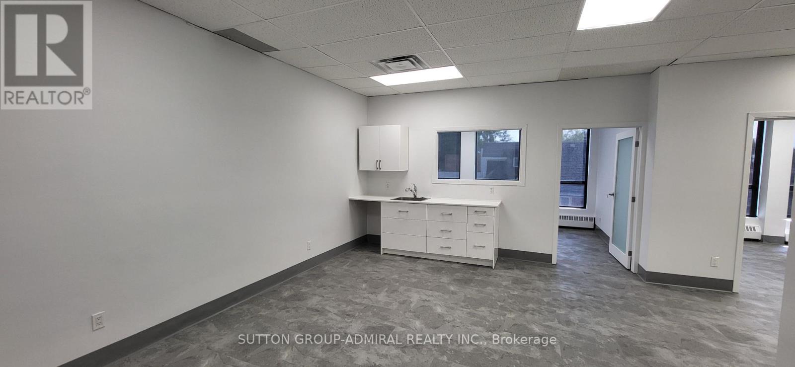 204a - 845 St Clair Avenue W Property Photo 6