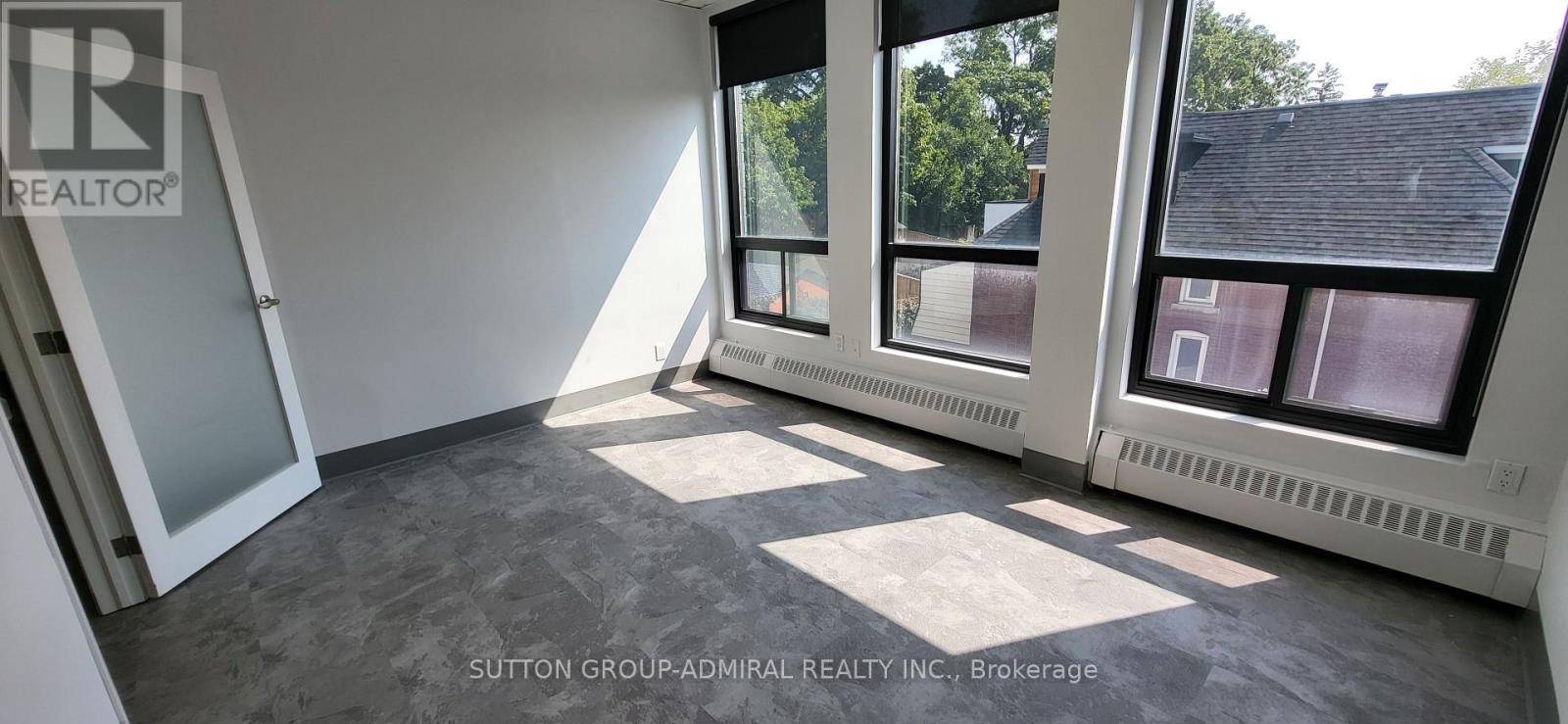 204a - 845 St Clair Avenue W Property Photo 10