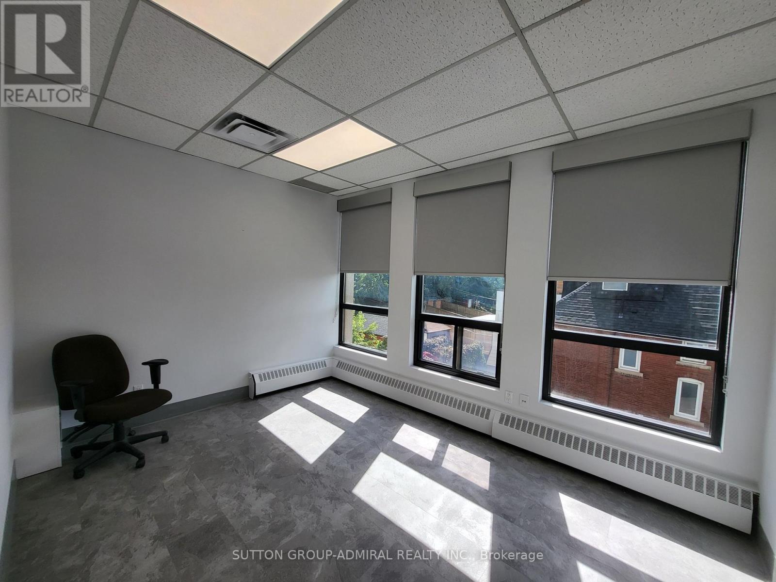 204a - 845 St Clair Avenue W Property Photo 11