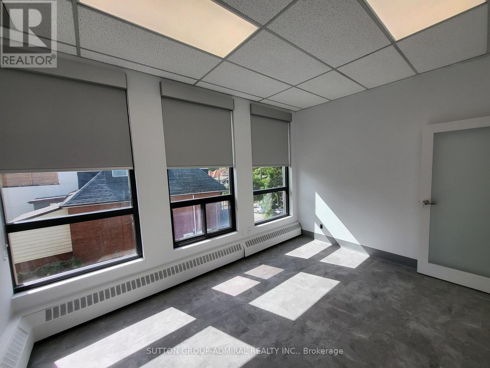 204a - 845 St Clair Avenue W Property Photo 15