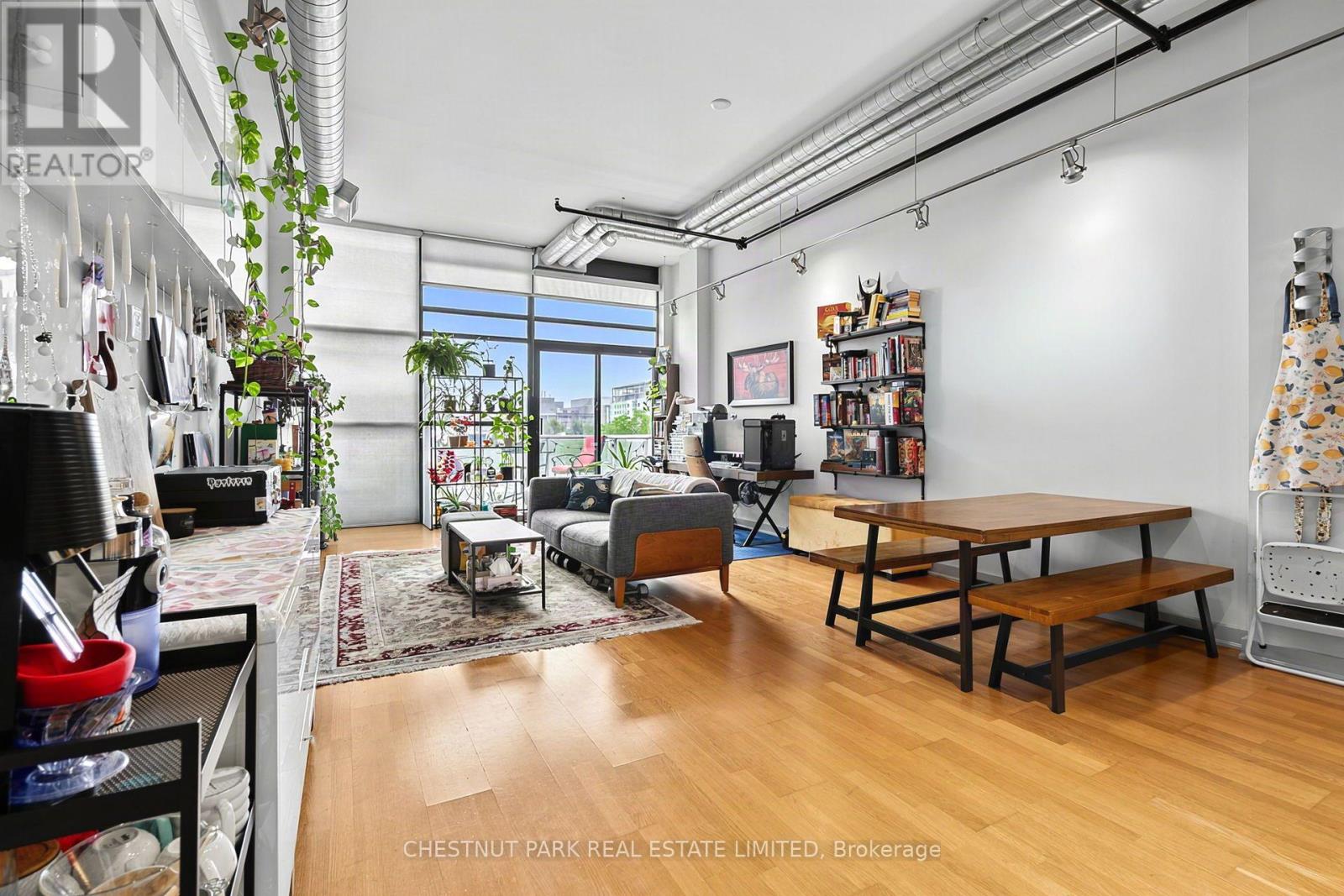 401 - 43 Hanna Avenue Property Photo 5