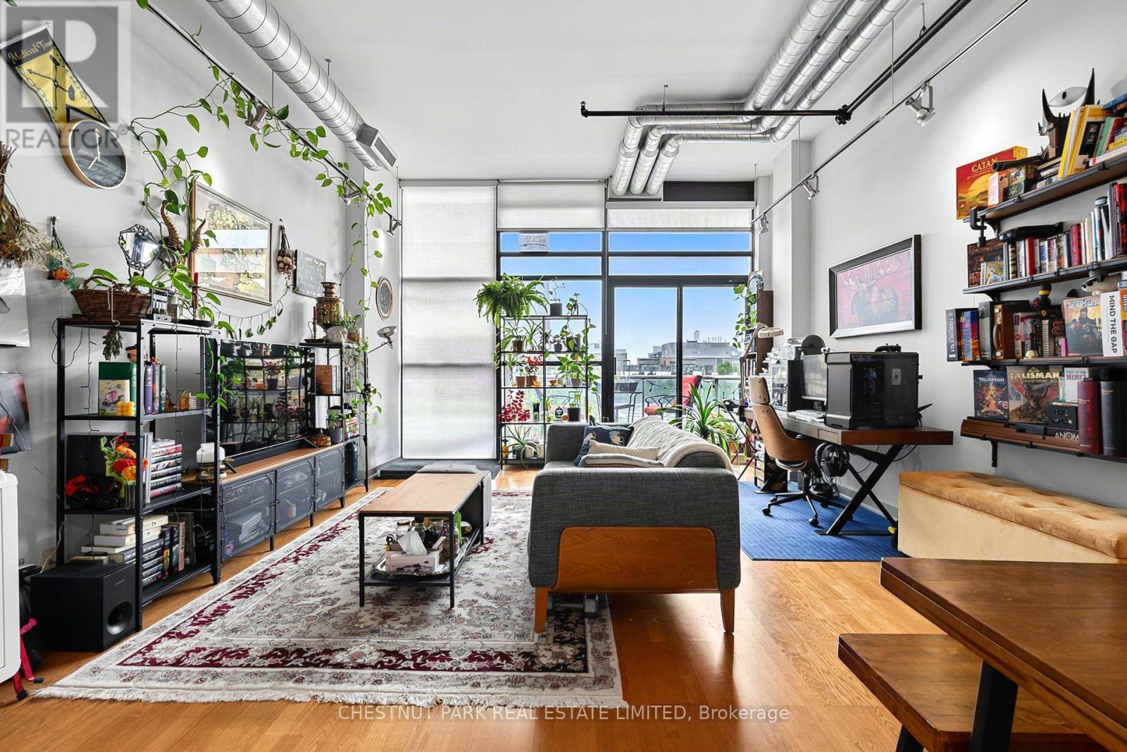 401 - 43 Hanna Avenue Property Photo 10