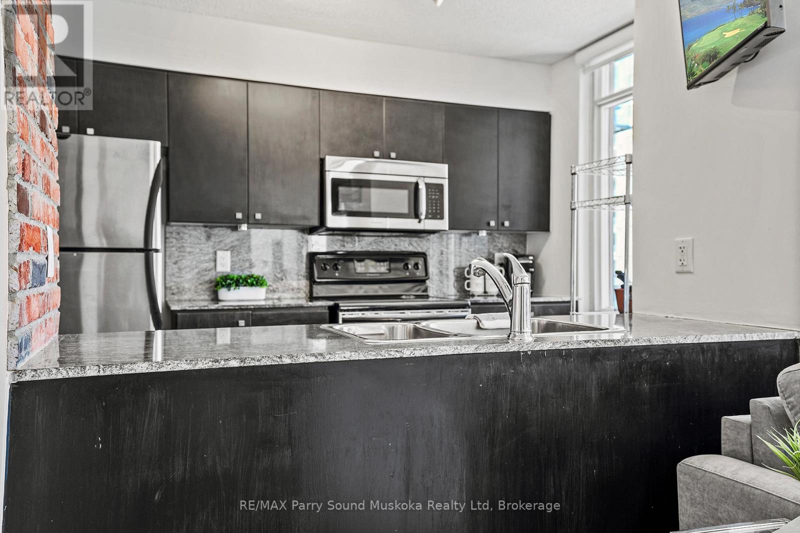 11 Brunel Court Property Photo 9