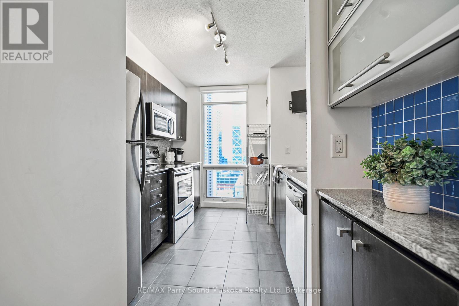 11 Brunel Court Property Photo 10
